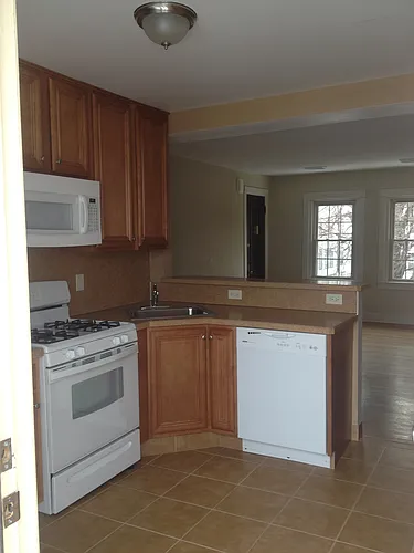 920 Amherst St #12 Photo 1