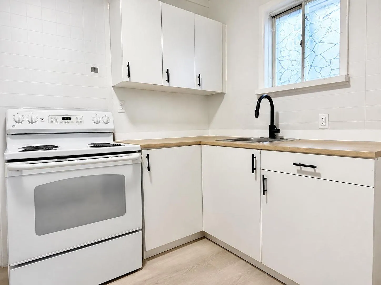 1 bed, $1,093 — Photo 4