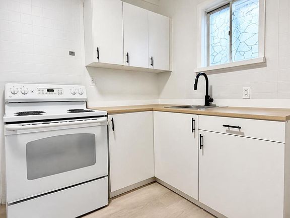4th image of 1011 Albert Rd #1