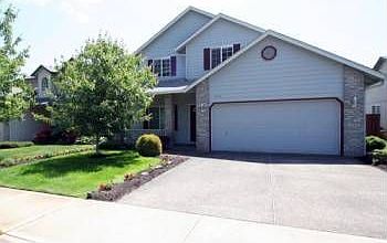 2nd image of 3717 NE 85th St