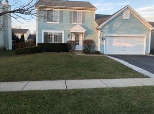 148 Oxford Cir, Grayslake, IL 60030