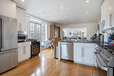 Rented by Rita S Citrin, LREB