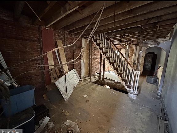 4th image of 1168 Atlantic Ave