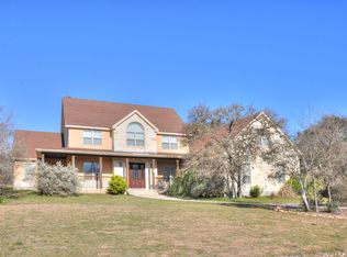 860 Oak Bluff Trl, New Braunfels, TX 78132