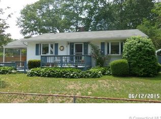 2 Canterbury Rd, Groton, CT 06355
