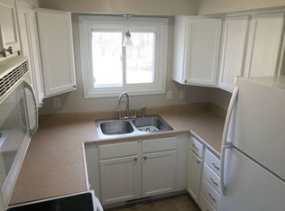 1211 N Stark St, Davenport, IA 52804