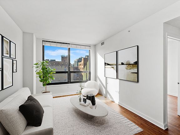 2nd image of 708 N Wells St #502