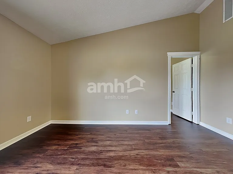 12071 Driftstone Dr — Photo 6
