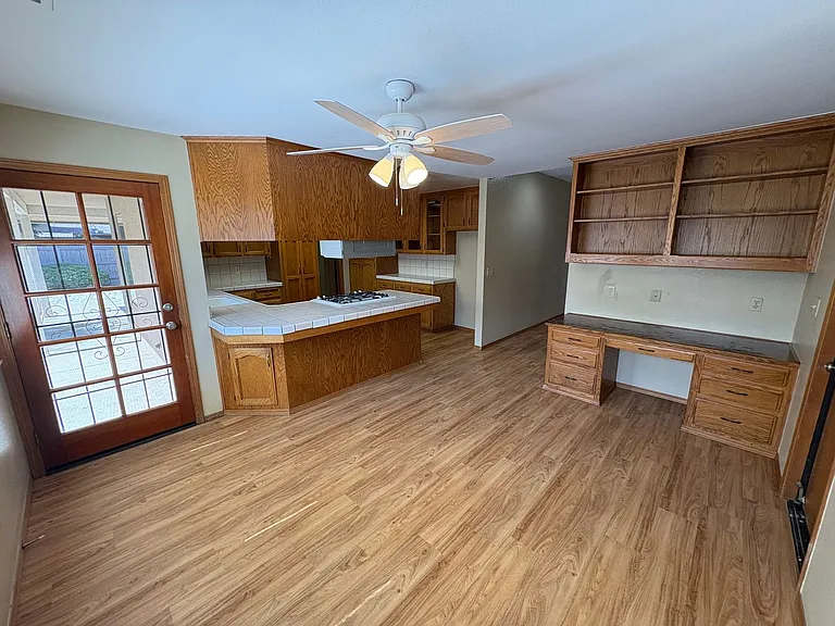 605 E Babcock Ave — Photo 33