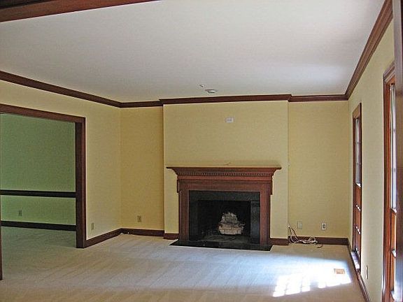 3rd image of 8 Baywater Ln