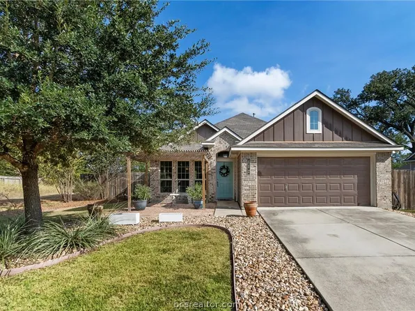 612 Heritage Dr, Navasota, TX 77868
