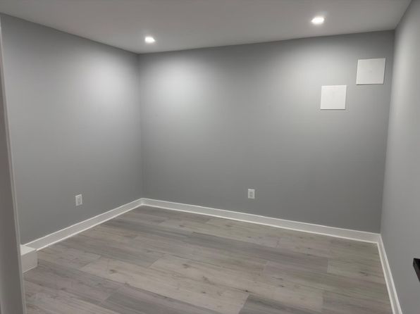 120 Taussig Pl NE #B