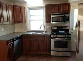 516 Long Beach Rd, Island Park, NY 11558