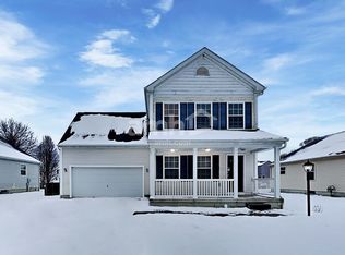 353 W Hunters Dr, Newark, OH 43055