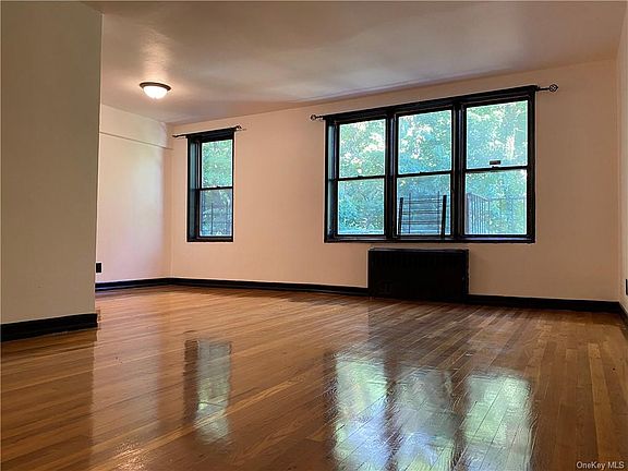 3rd image of 678 Warburton Ave APT 5L