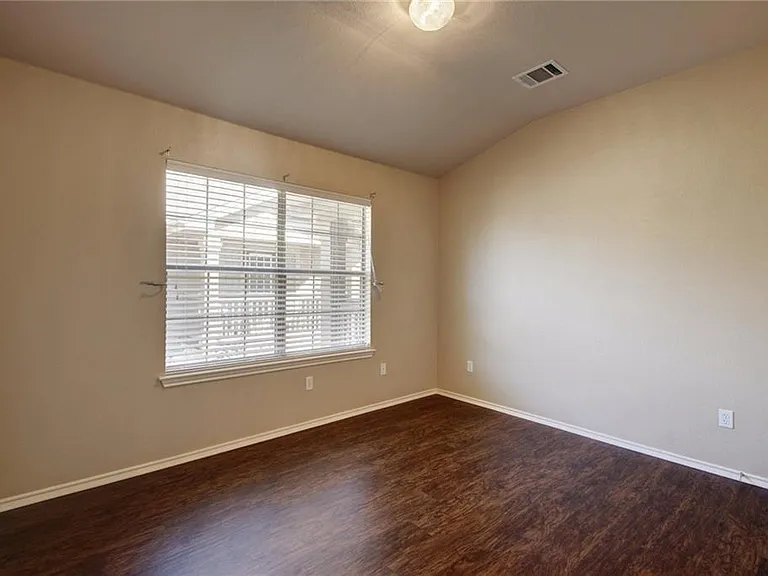 1310 W Parmer Ln #24B — Photo 18