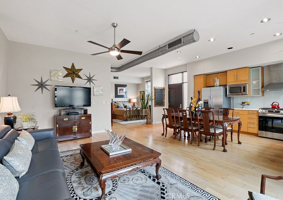 1st image of 133 The Promenade N Unit 525