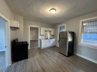 Walnut, Milwaukee, WI 53208