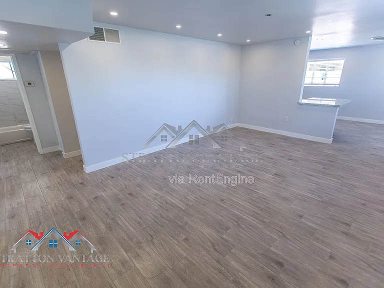 2912 W Butler Dr — Photo 11
