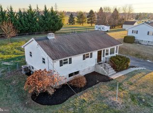 946 Church Rd, York, PA 17404