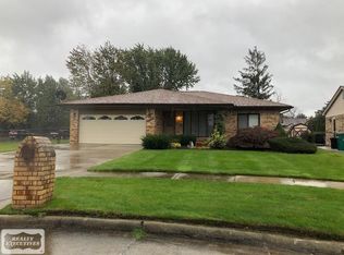 47005 Corbett Ct, Macomb, MI 48044