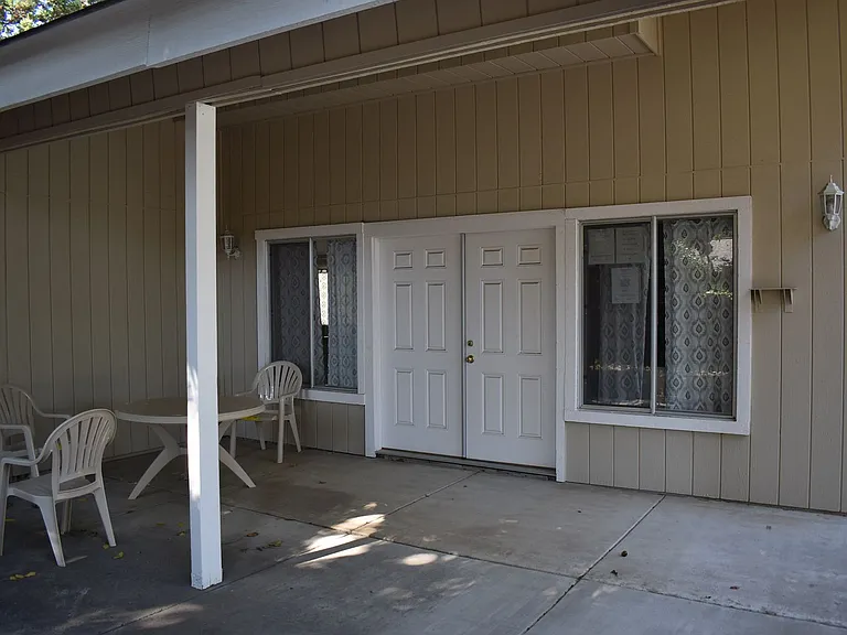 128 Arcadia Dr — Photo 16