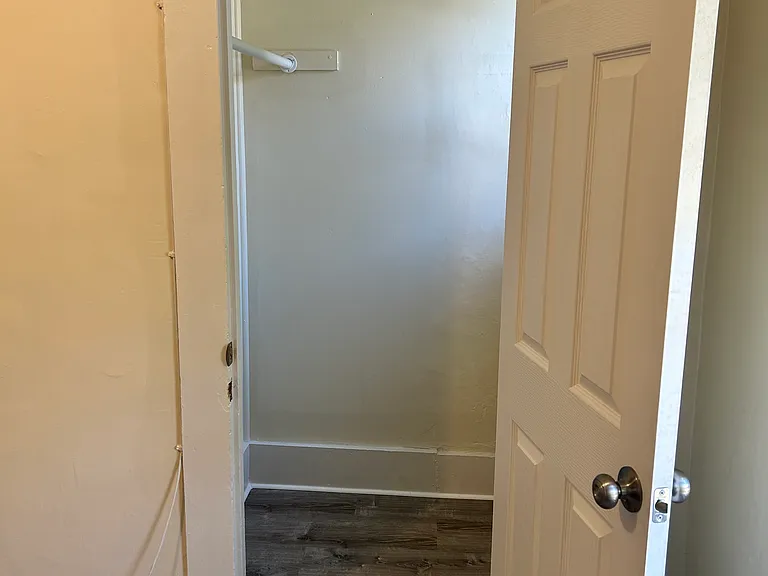 10 Devens St #2B — Photo 6