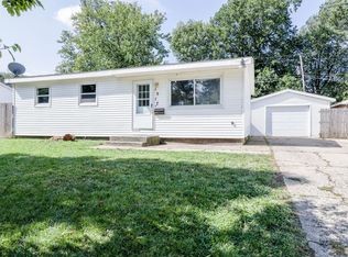 1517 Summit Ridge Rd, Champaign, IL 61821