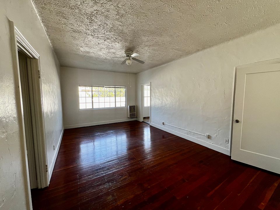 1st image of 1747 Winona Blvd #303