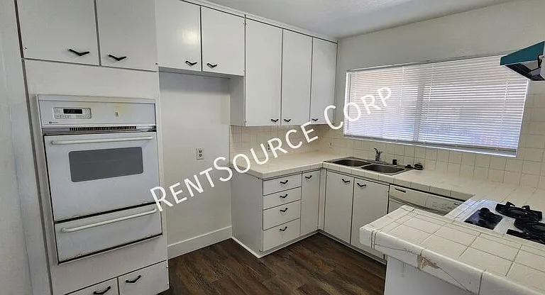 850 N Redding Way #C — Photo 8