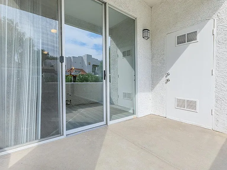 The Residences at Palm Valley Apartments — Photo 48
