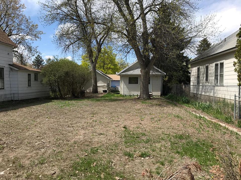 1st image of 233 Woodford Ave