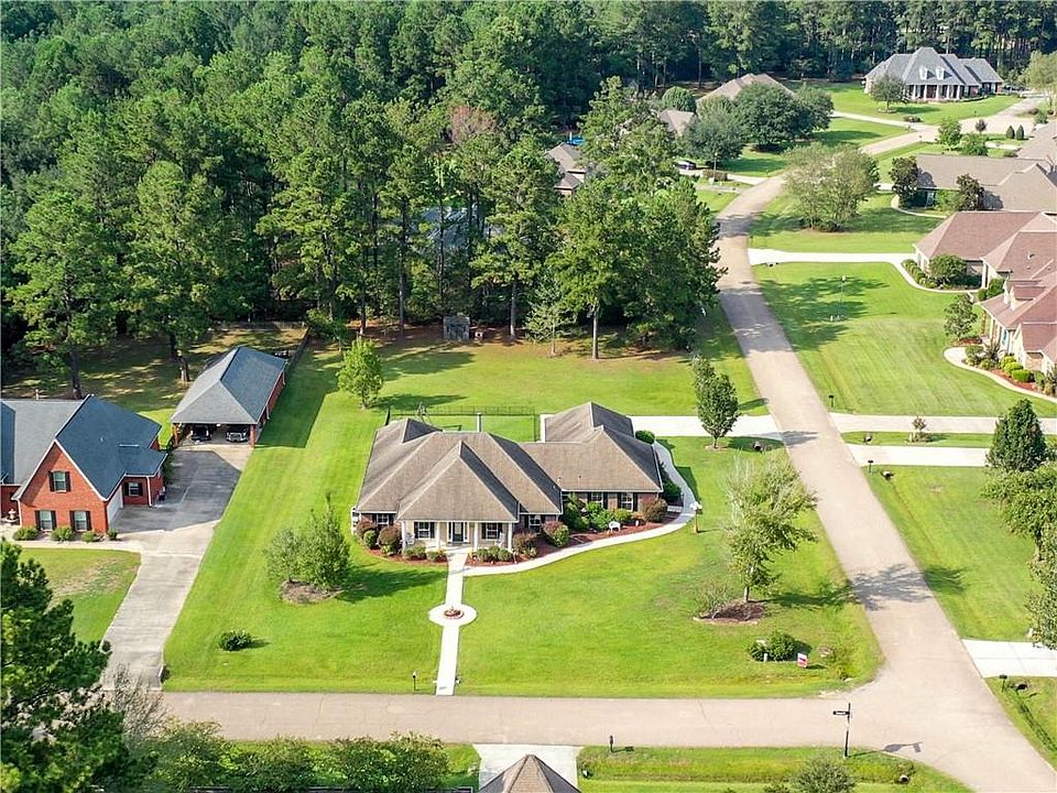 1st image of 270 Thornwood Dr
