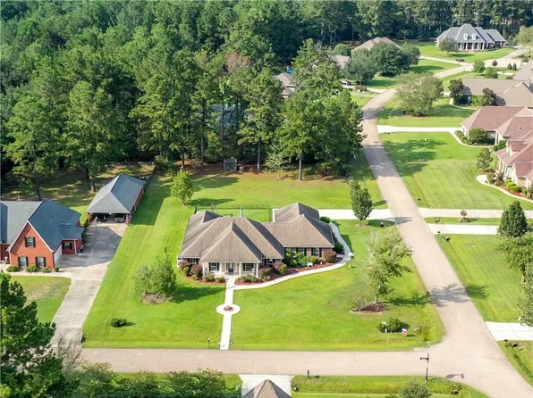 270 Thornwood Dr, Covington, LA 70435