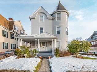 137 Vernon St, Worcester, MA 01610