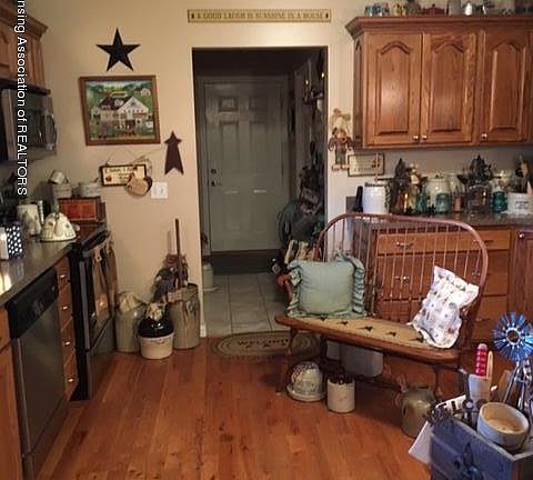 3rd image of 8511 N West Ct #M21