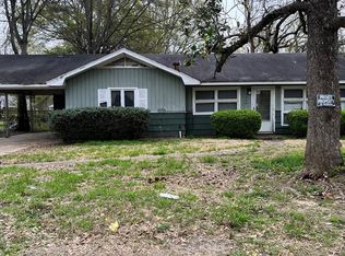 1442 E Rebecca Dr, Greenville, MS 38701