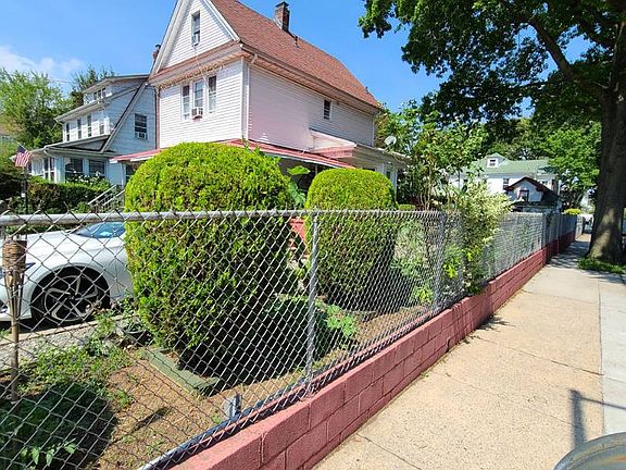 3rd image of 88-51 198th St