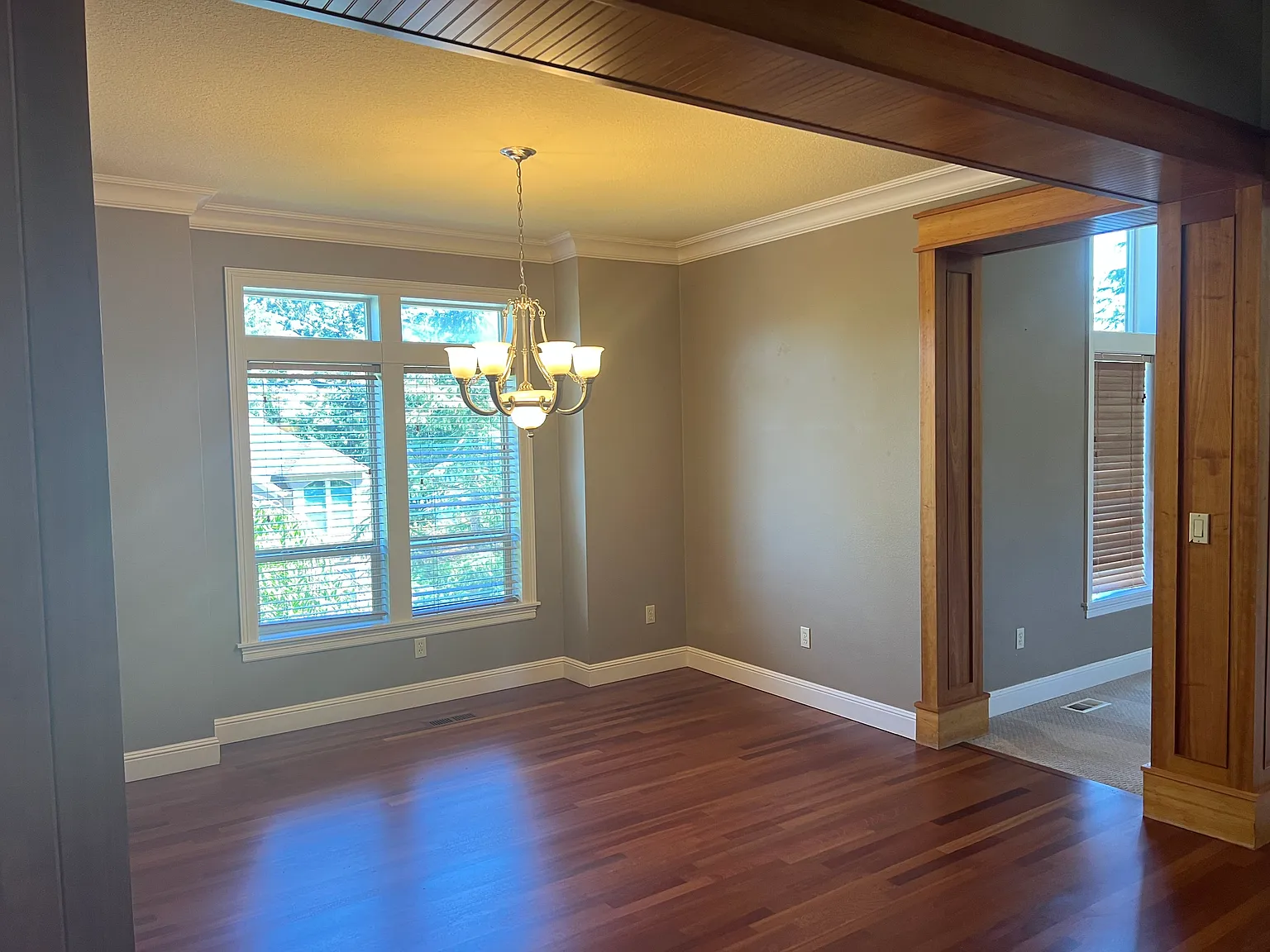 4 bed, 2.5 bath, 3027 sqft, $3,800 — Photo 3