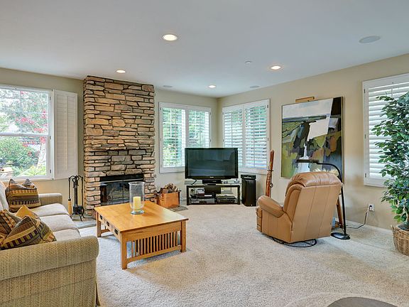 3rd image of 5226 Ballona Ln