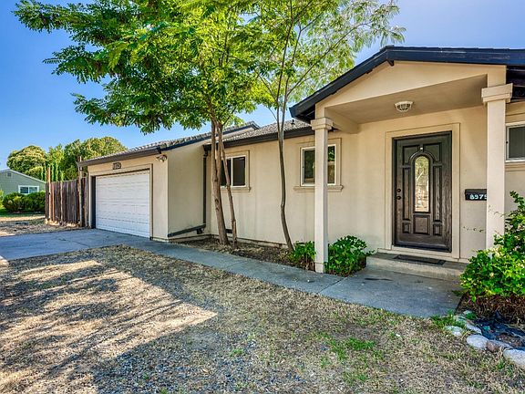 3rd image of 8975 Woodward Way