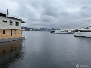 2309 N Northlake Way #13, Seattle, WA 98107