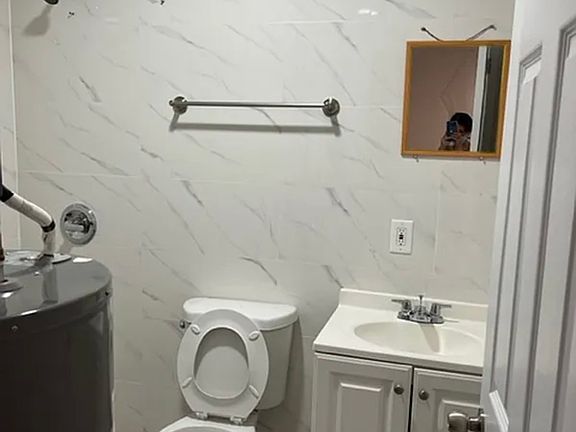 5th image of 74-17 Hillmeyer Ave Floor 1