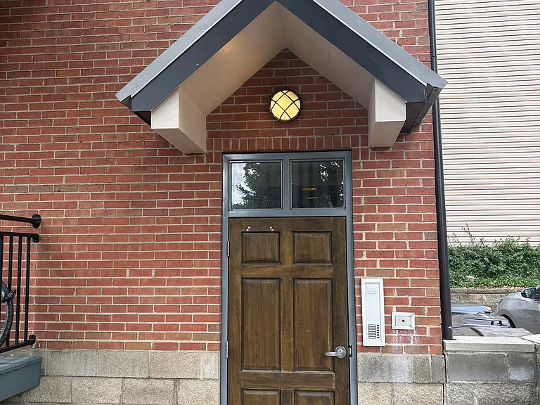 437 Clark St #A — Photo 23