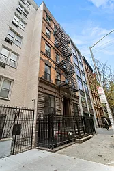 316 West 47th Street in Hell&#39;s Kitchen
