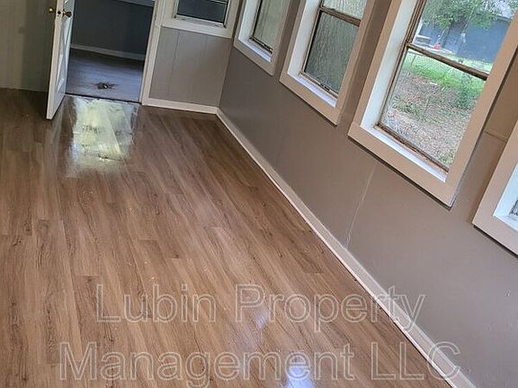 5th image of 3435 Madewell St