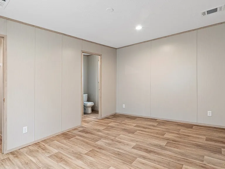 6306 Strawberry Dr — Photo 11
