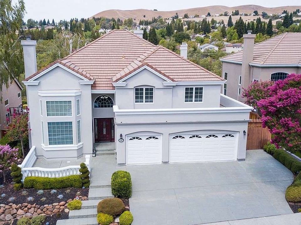 1st image of 208 Dove Creek Ln