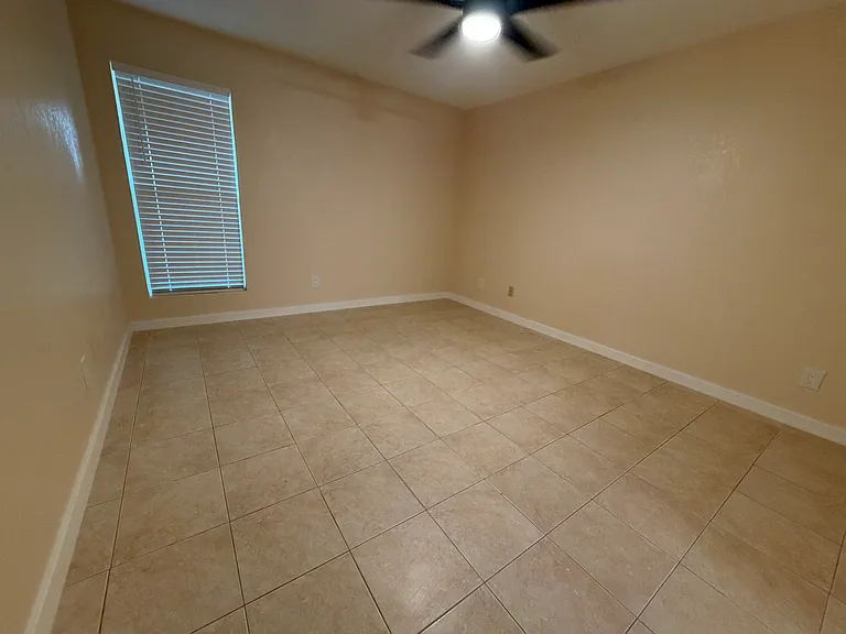 1390 W Galveston St #3 — Photo 8