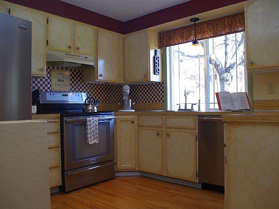 2nd image of 5866 W Northview Cir